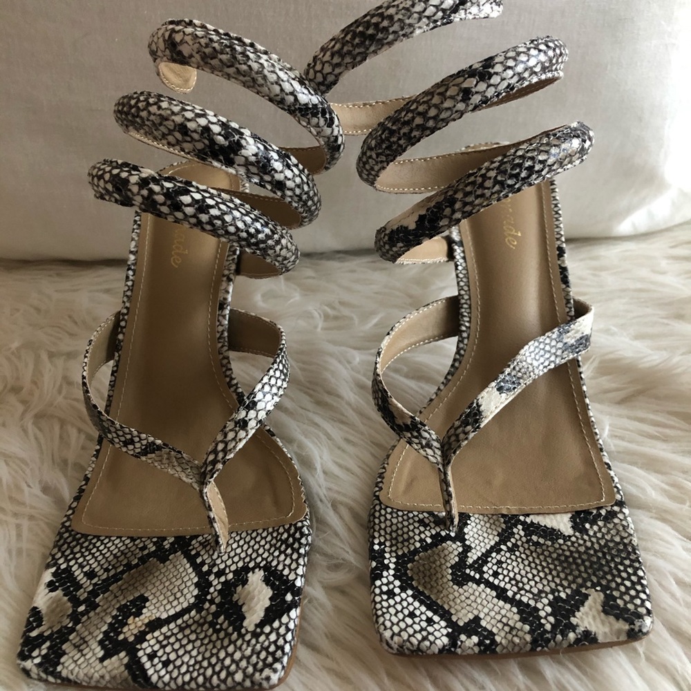 Python wrap sandals (Bottega dupe)